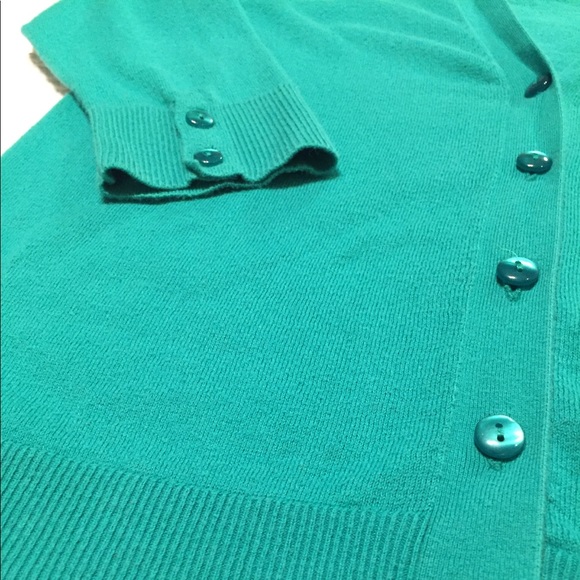 GAP Delicate Green Cardigan - Picture 3 of 4